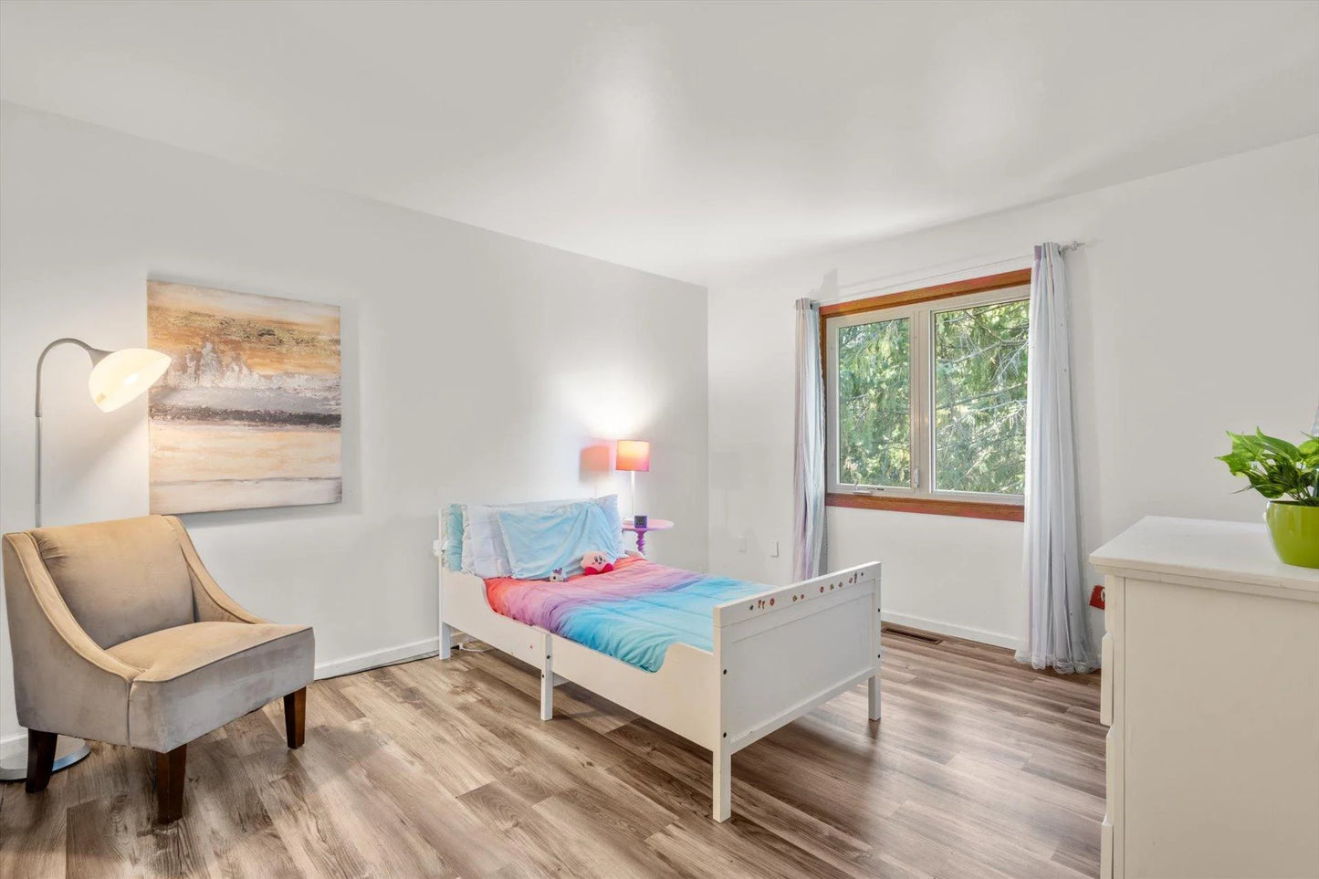 5554 Knoll Drive, Shoreview, MN 55126