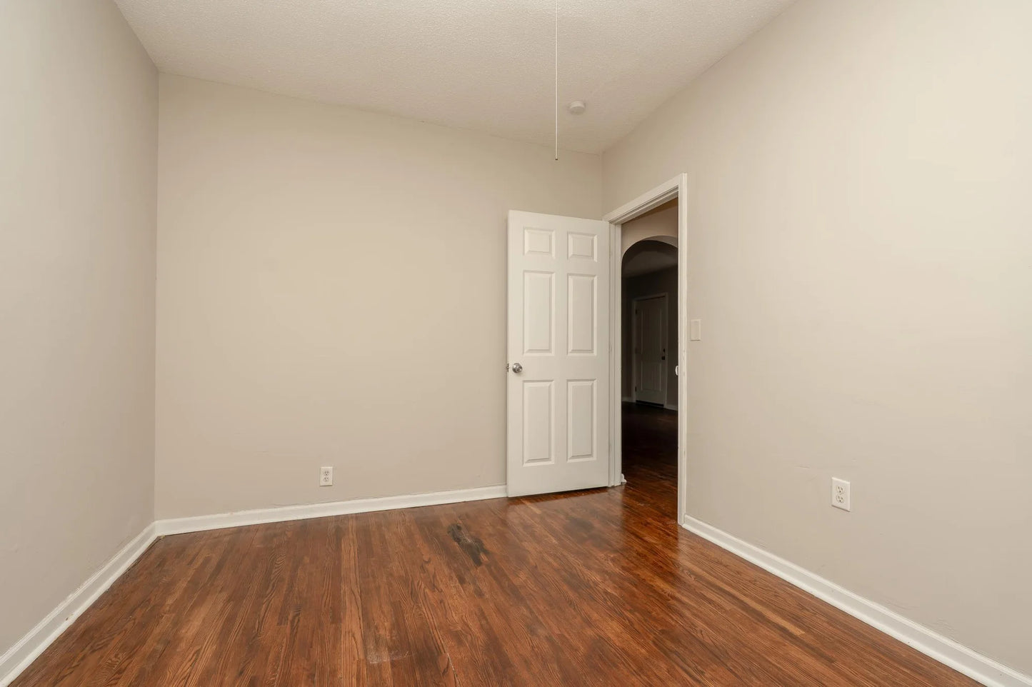 2504 Humboldt Avenue, Minneapolis, MN 55411