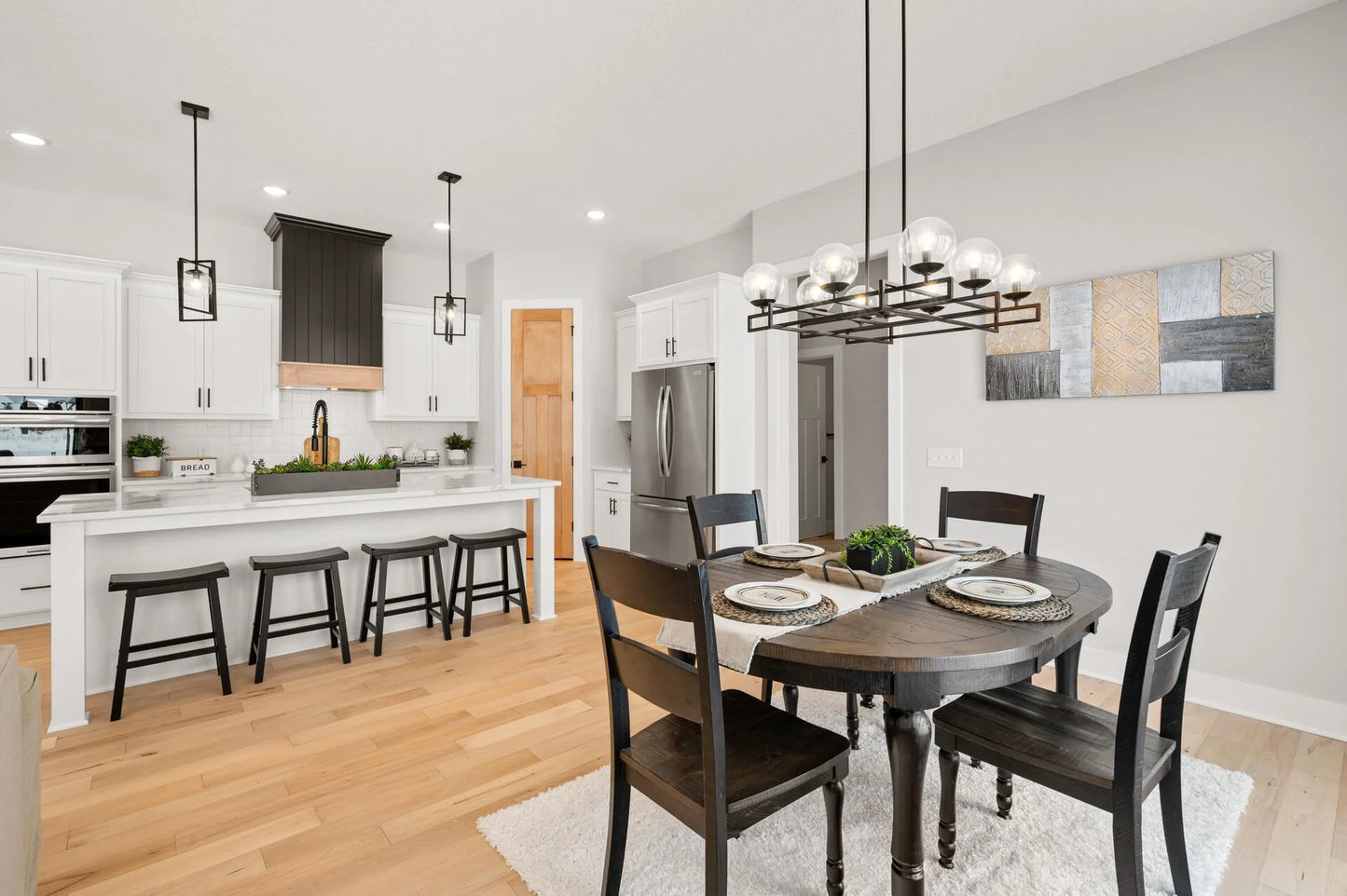 4927 Parkside Circle, Eagan, MN 55123