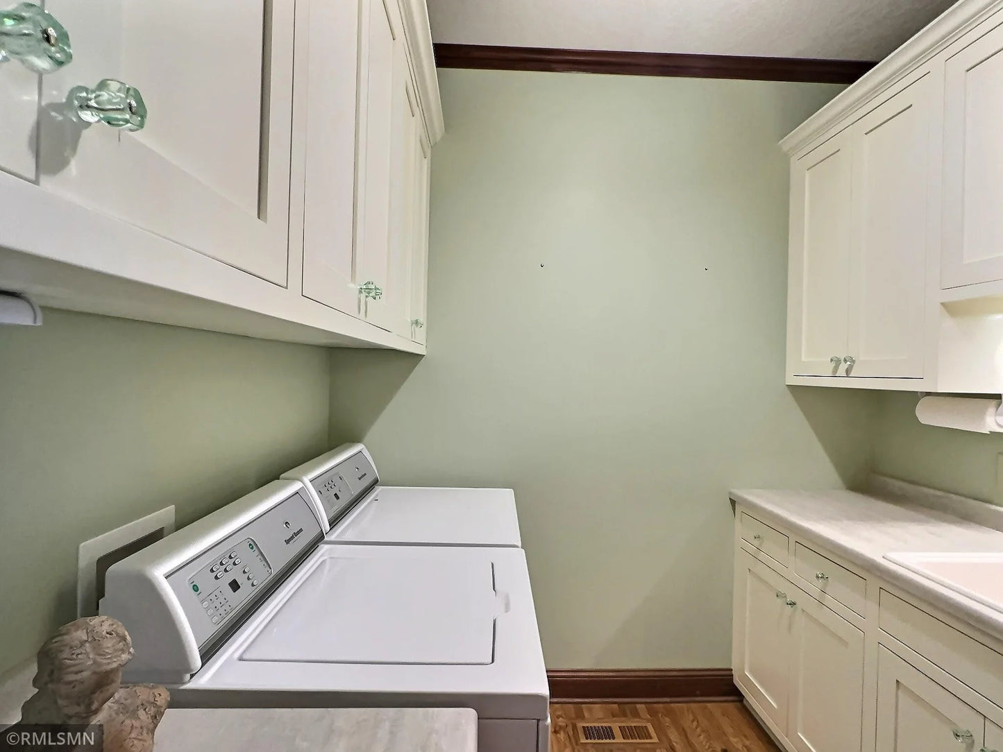 211 4th Street, Maple Lake, MN 55358