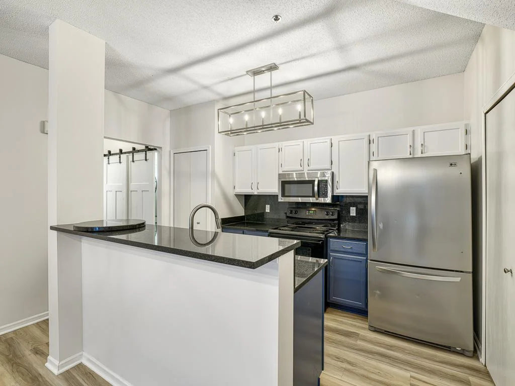 8432 Cortland Road, Eden Prairie, MN 55344