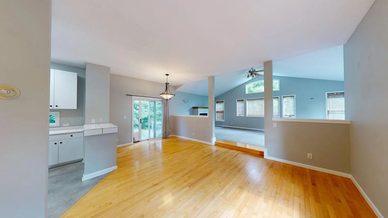 520 Hanlon Ave , Orono, MN 55391