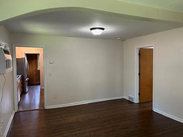 1464 Sheldon Street, Saint Paul, MN 55108