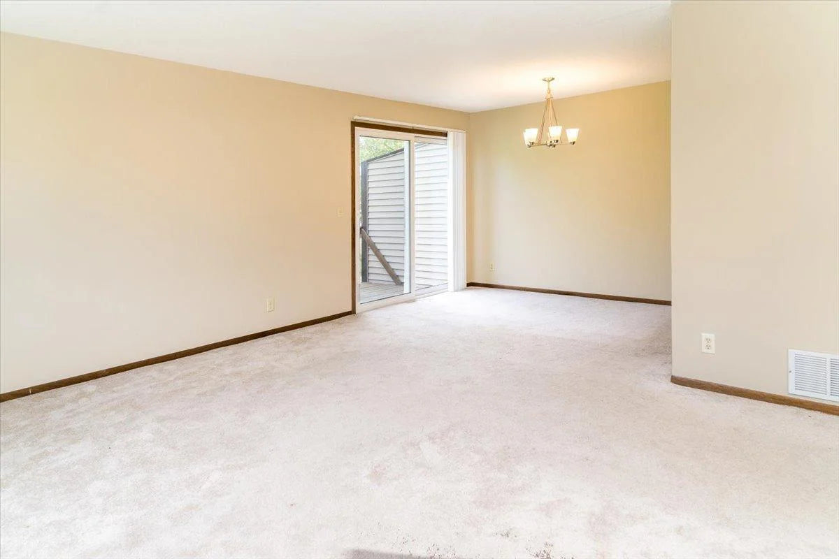 10382 Juniper Lane, Eden Prairie, MN 55347