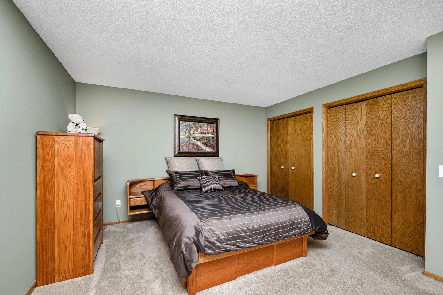 2520 Florida Avenue, Golden Valley, MN 55427