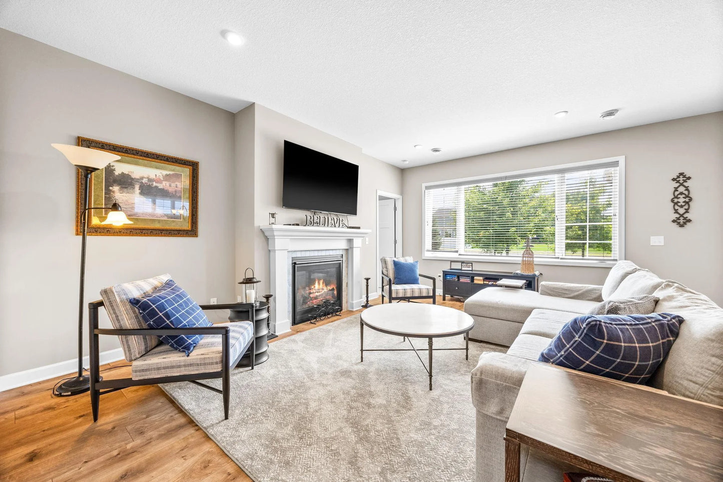 1045 Roselyn Drive, Victoria, MN 55386