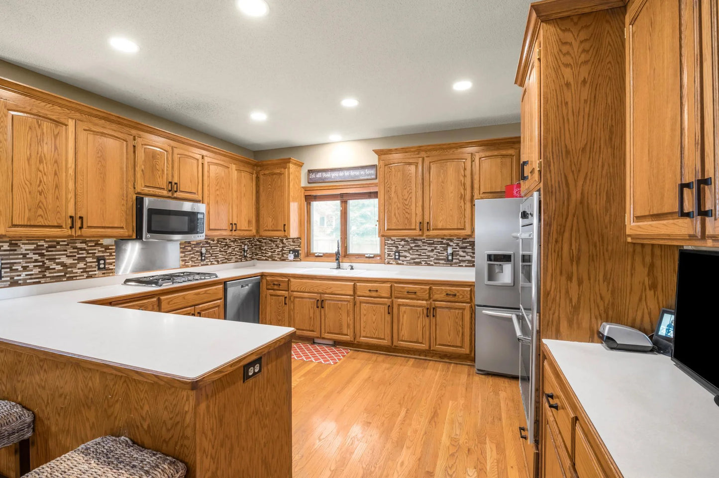 10512 Hidden Oaks Lane, Champlin, MN 55316