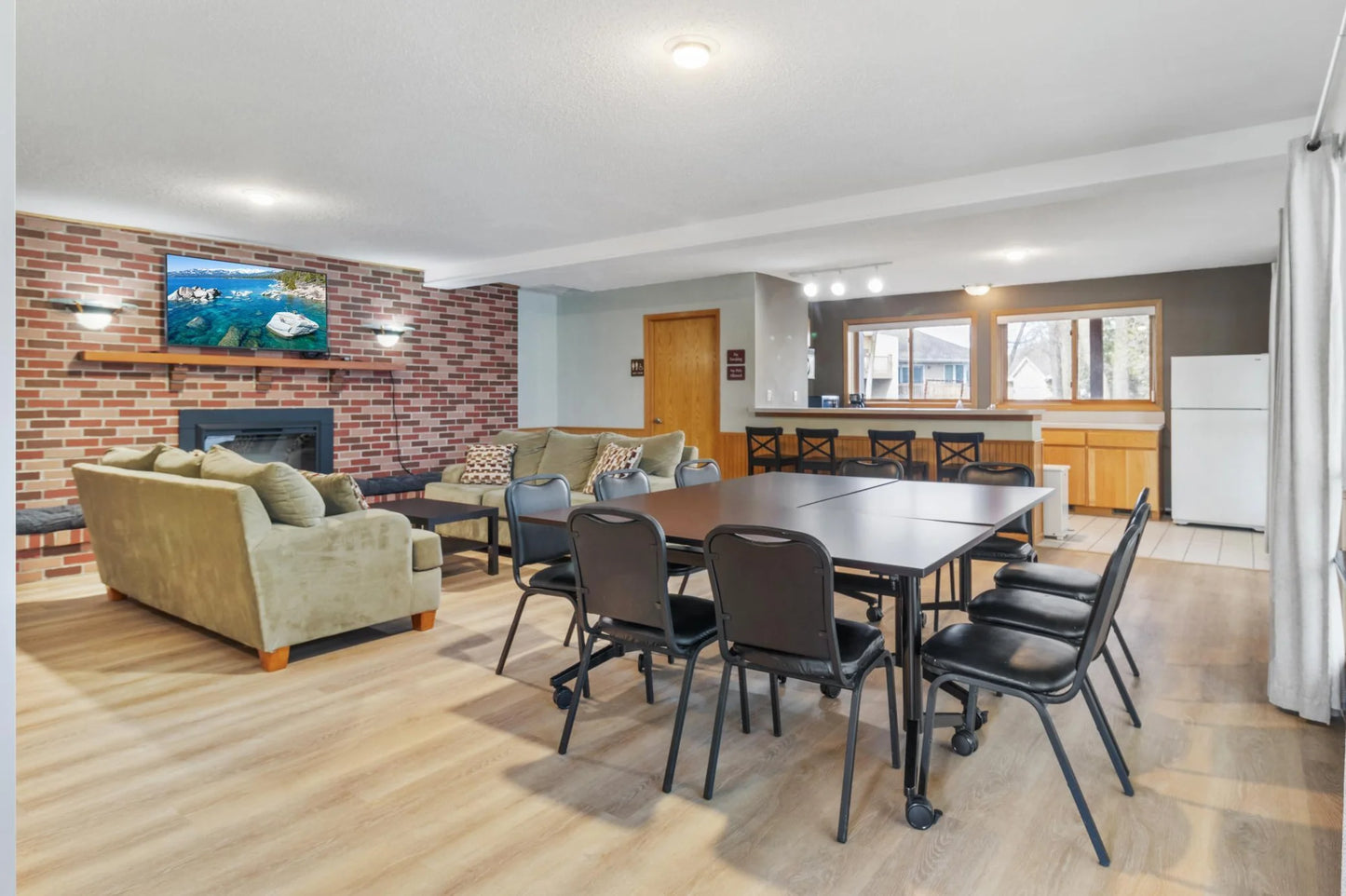 10840 Rockford Road, Plymouth, MN 55442