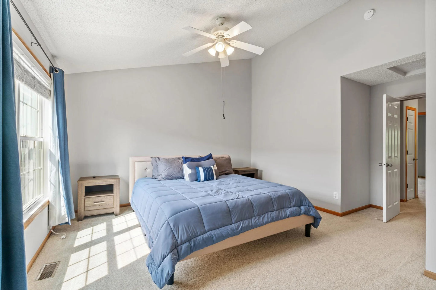 4107 Regent Avenue, Robbinsdale, MN 55422