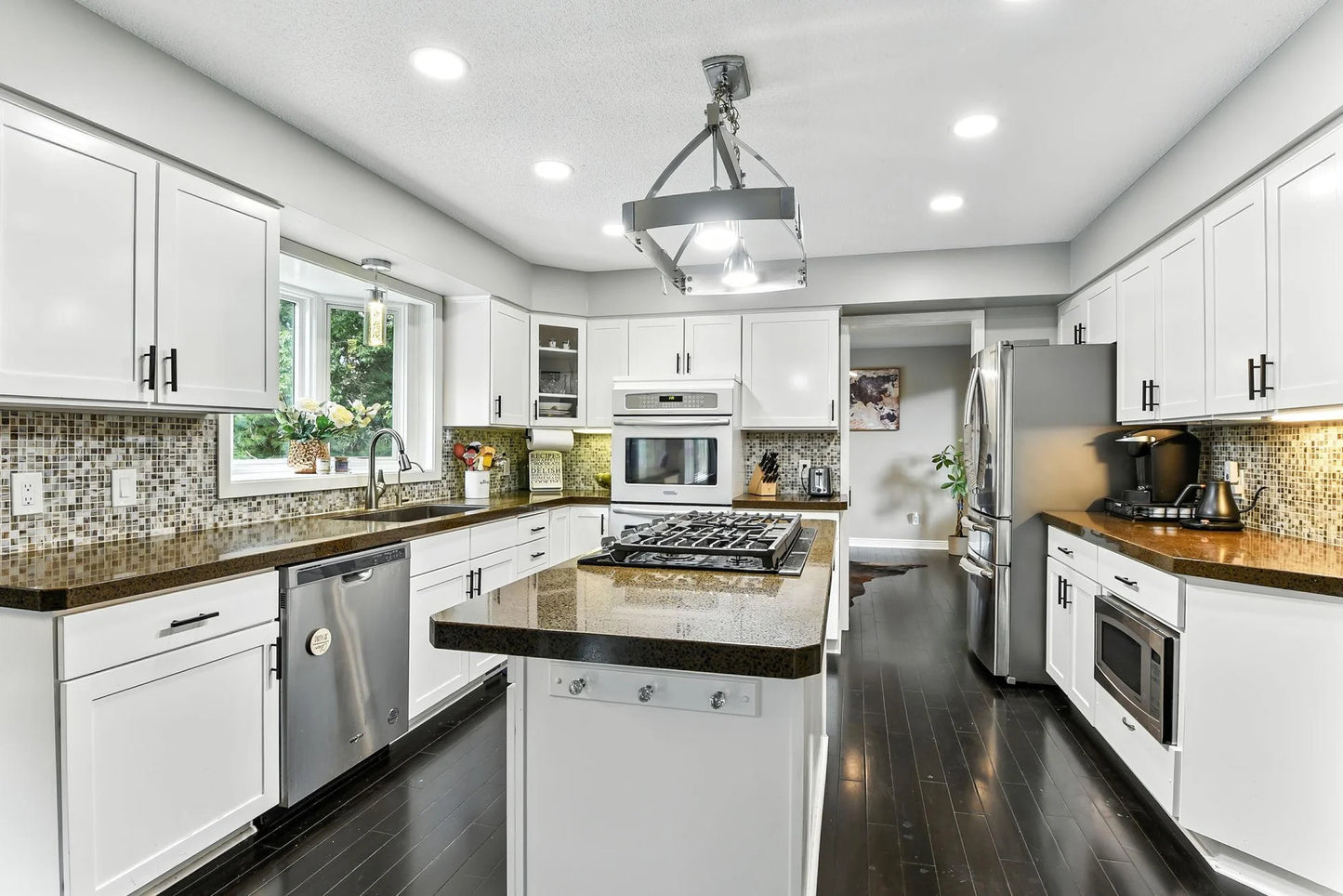 6170 Dallas Lane, Plymouth, MN 55446