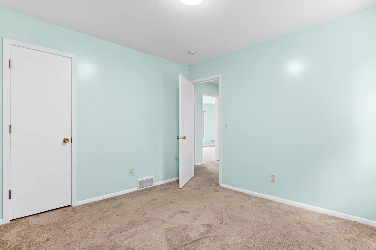 6225 Century Boulevard, Brooklyn Park, MN 55429