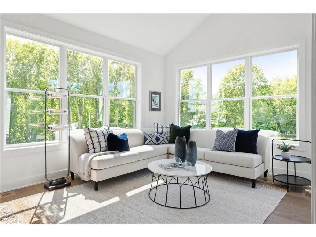 25560 Smithtown Road, Shorewood, MN 55331