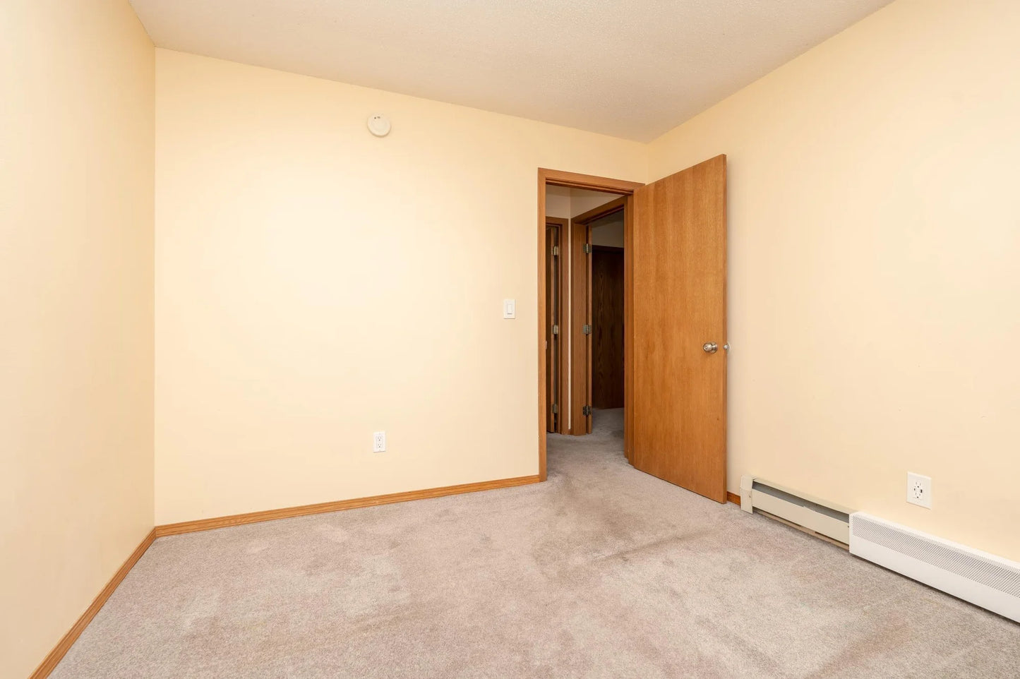 1279 Taylor Street, Shakopee, MN 55379