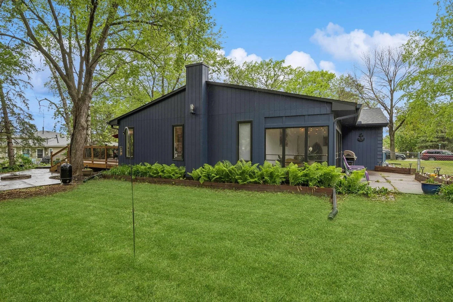 2500 Ensign Avenue, Golden Valley, MN 55427
