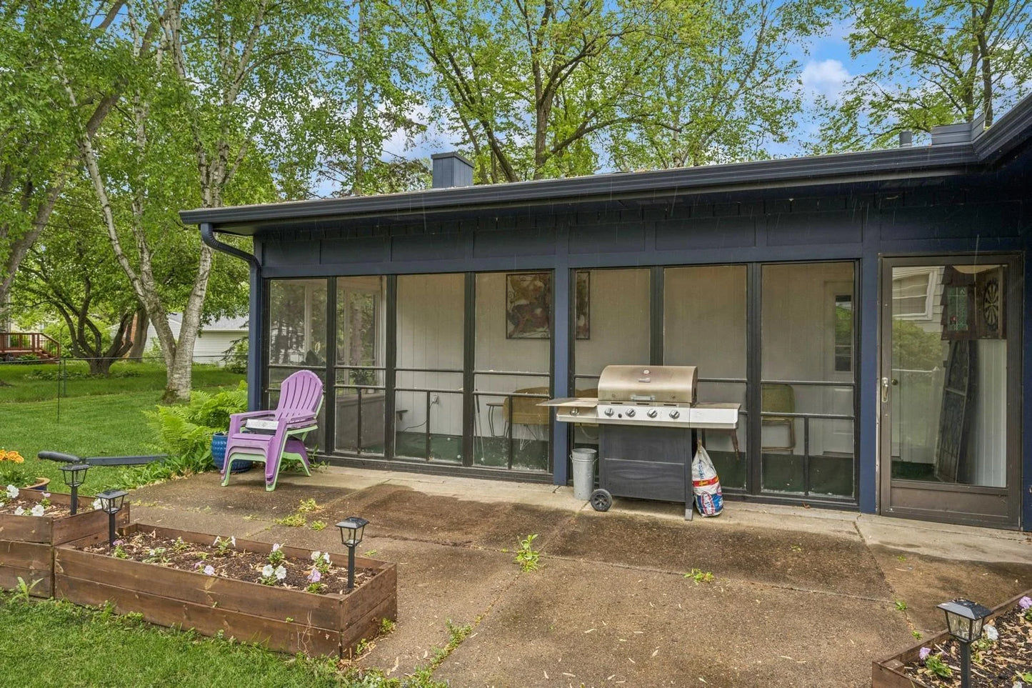 2500 Ensign Avenue, Golden Valley, MN 55427