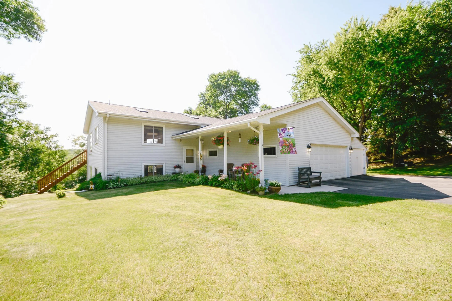 2557 Clementa Avenue, Buffalo, MN 55313