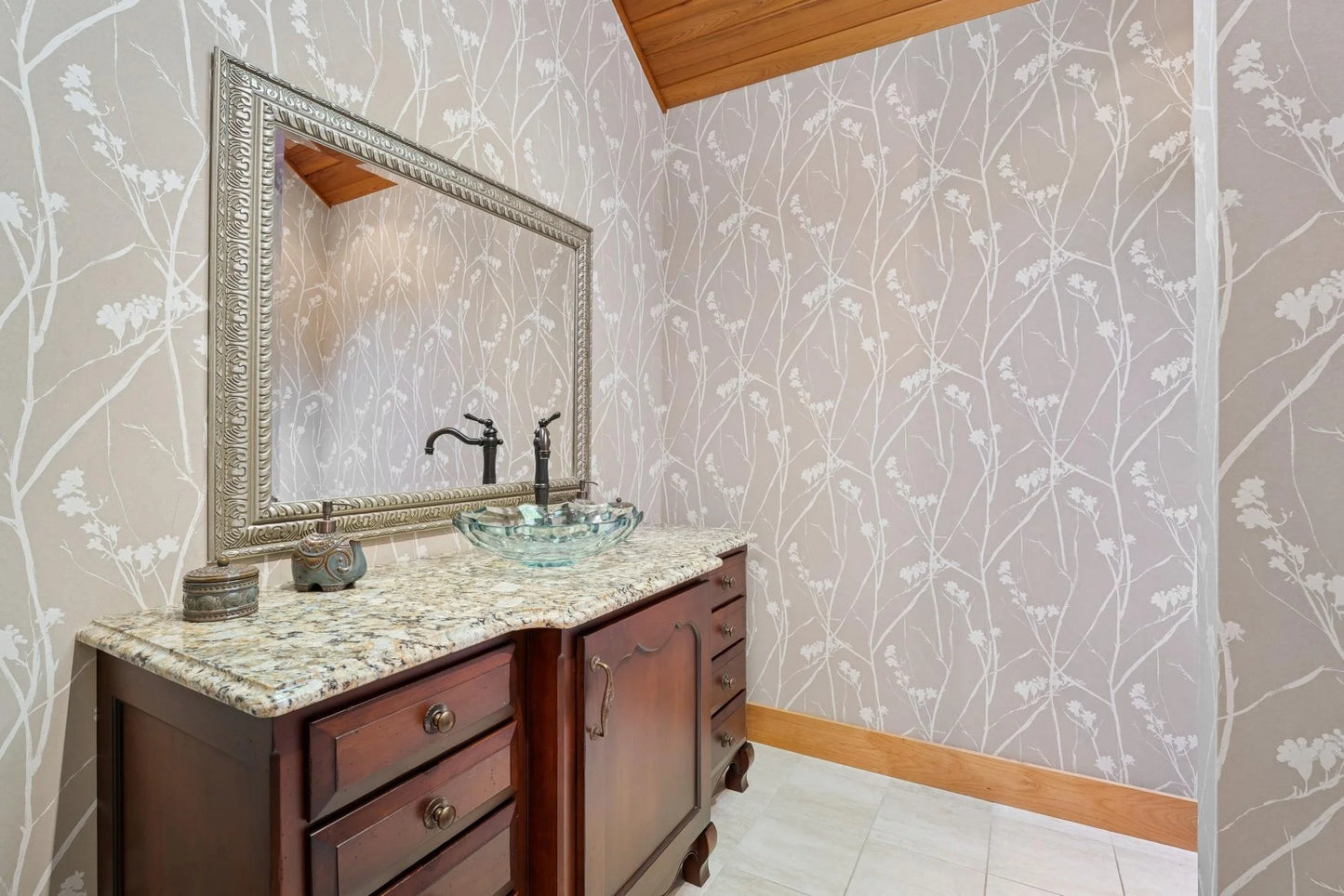 10420 Bluff Circle, Chaska, MN 55318