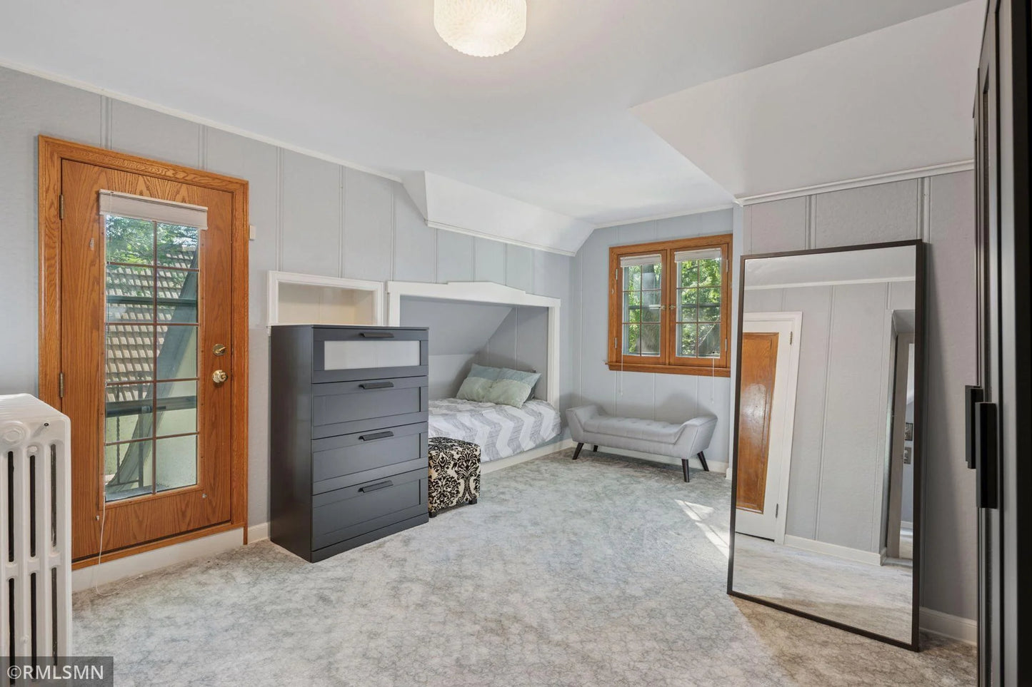 5009 Woodlawn Boulevard, Minneapolis, MN 55417