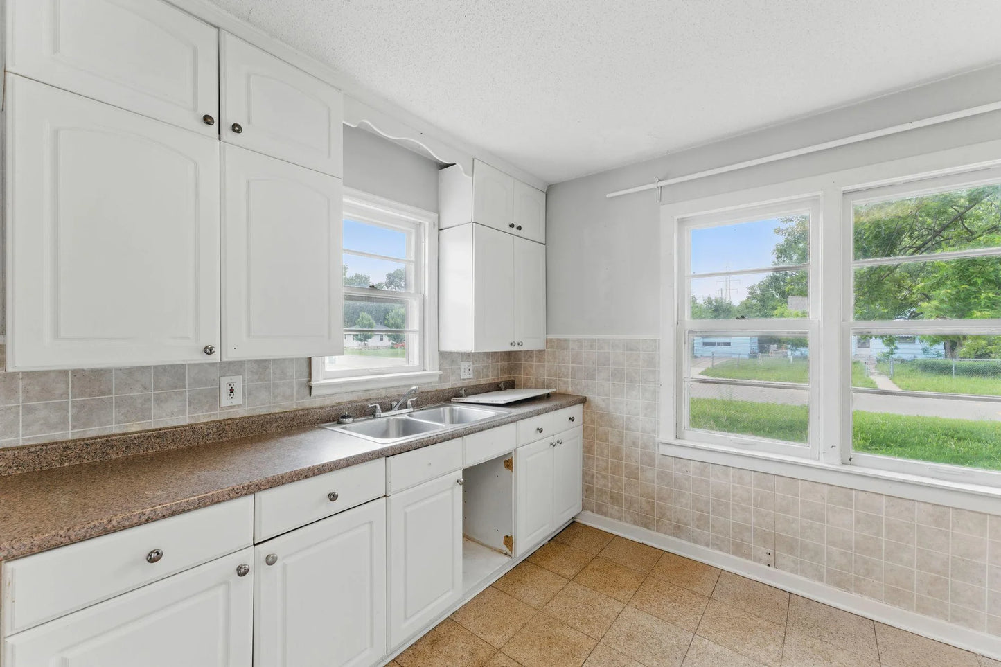 5715 Emerson Avenue, Brooklyn Center, MN 55430