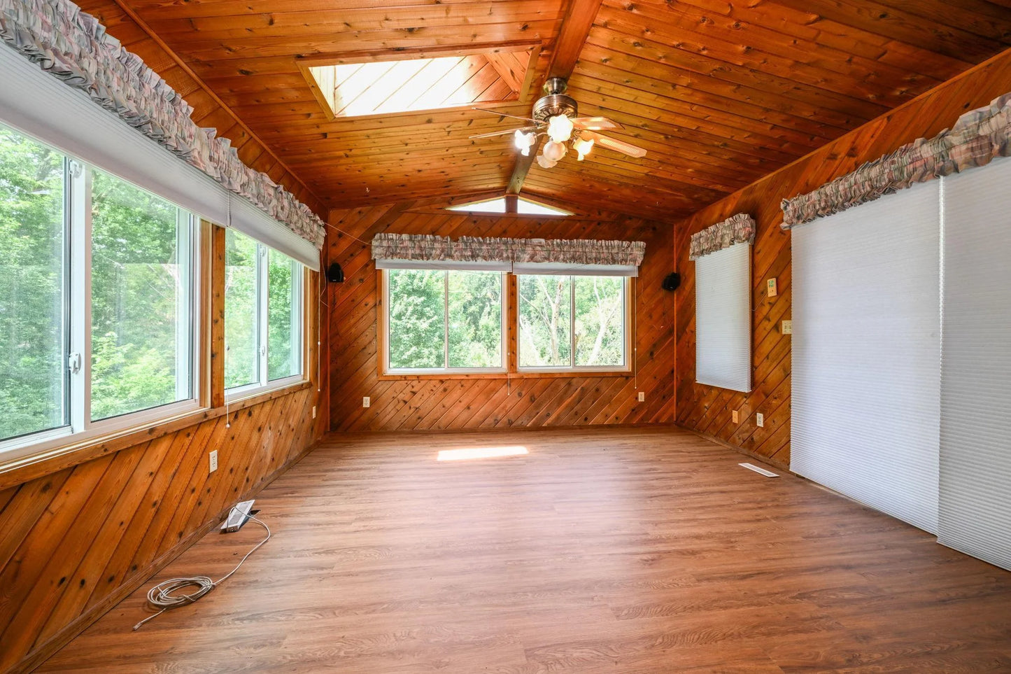 6215 Cavell Avenue, Brooklyn Park, MN 55428