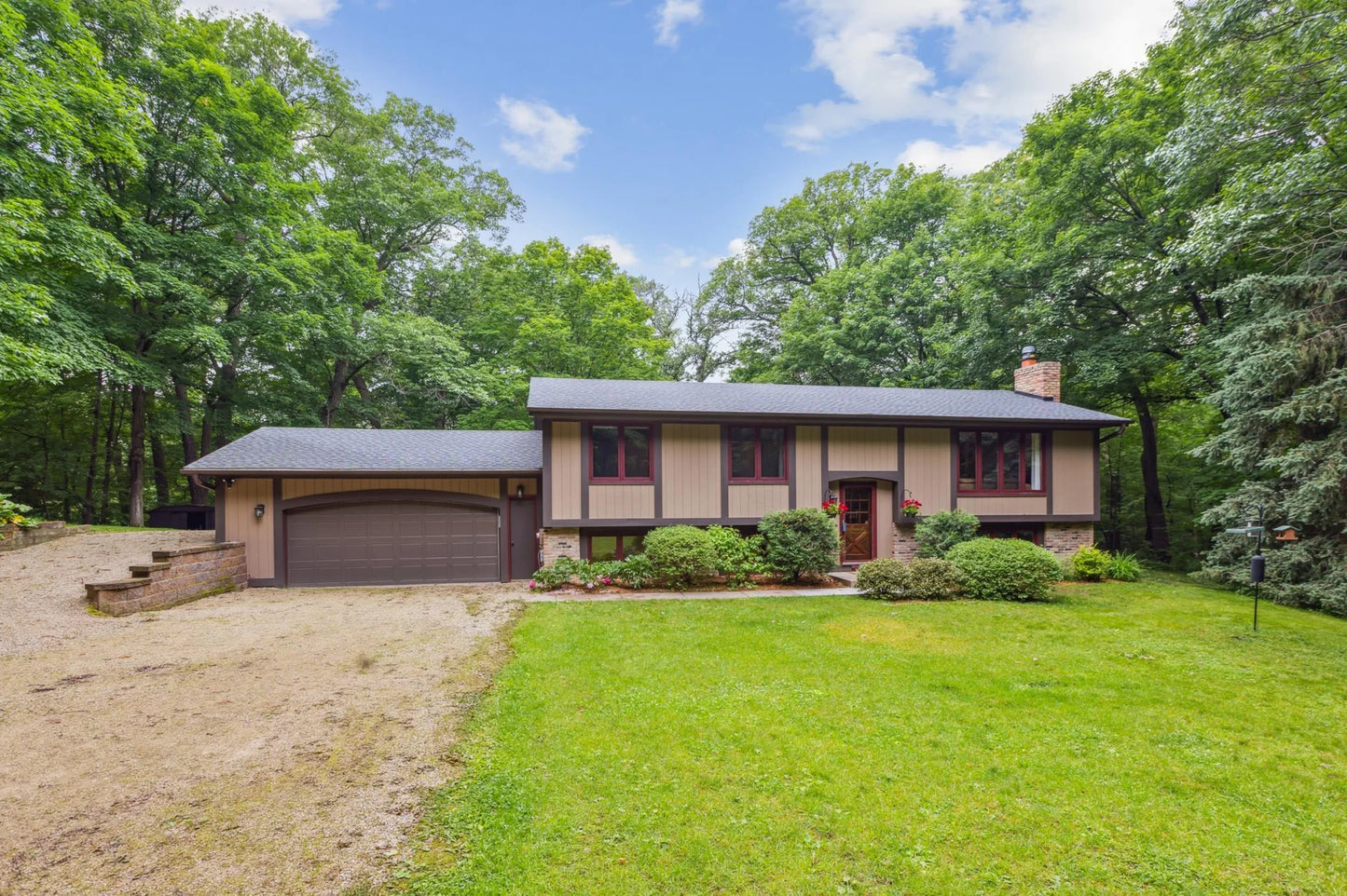 575 Branch Road, Minnetrista, MN 55359