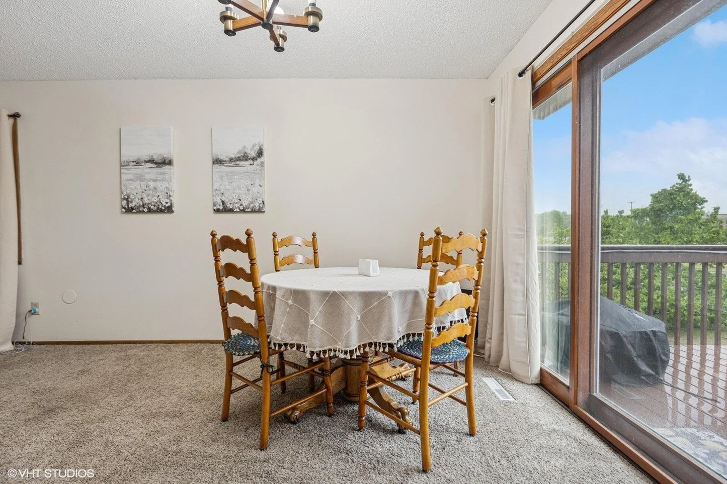 2528 Birchview Lane, Minnetonka, MN 55305