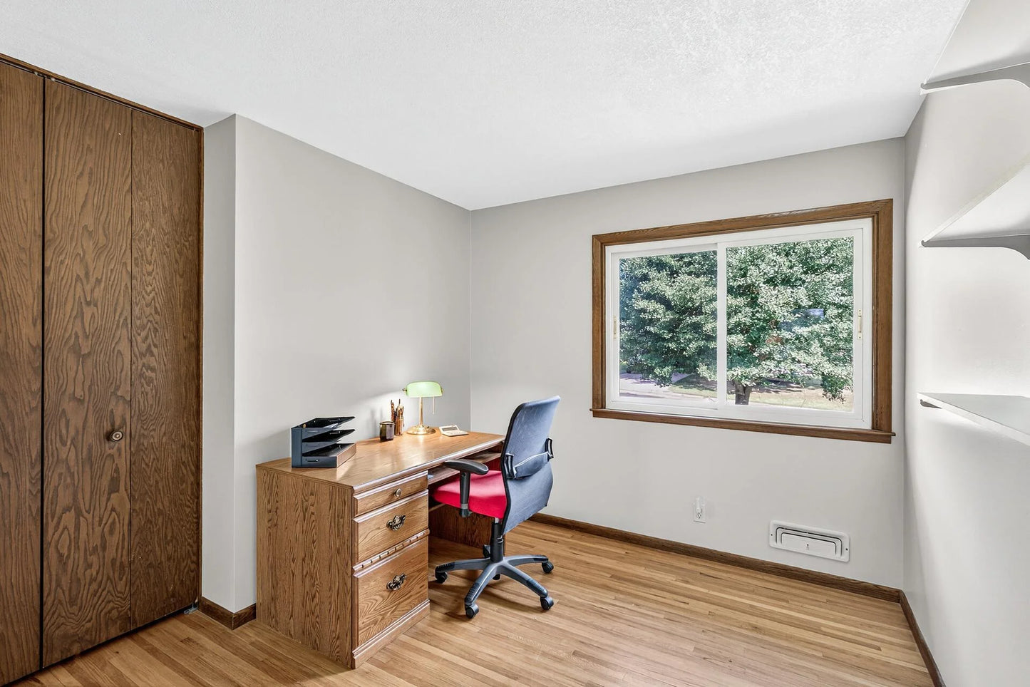 441 Walnut Lane, Apple Valley, MN 55124