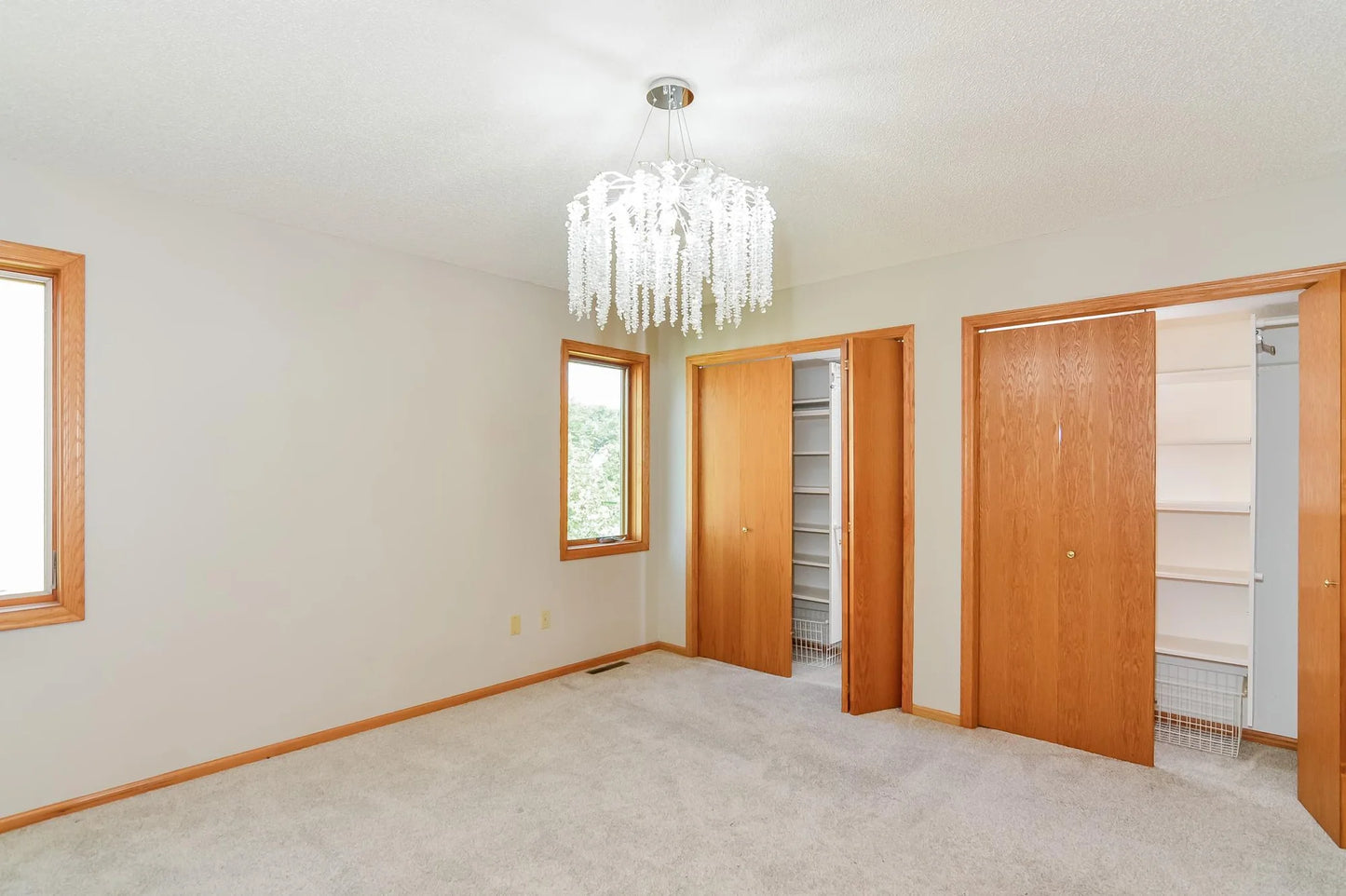 5203 Kings Crossing North , Brooklyn Park, MN 55443