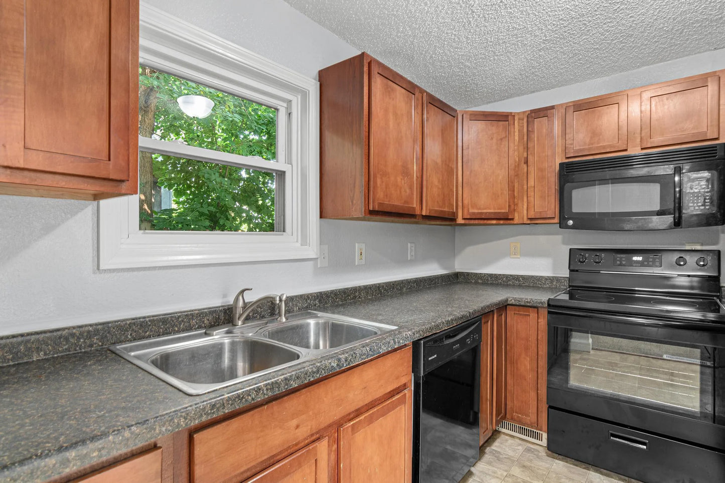 259 Curtice Street, Saint Paul, MN 55107