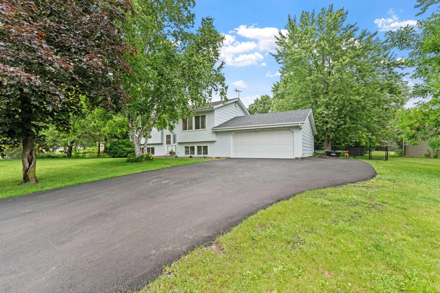 4366 Greenhaven Drive, Vadnais Heights, MN 55127
