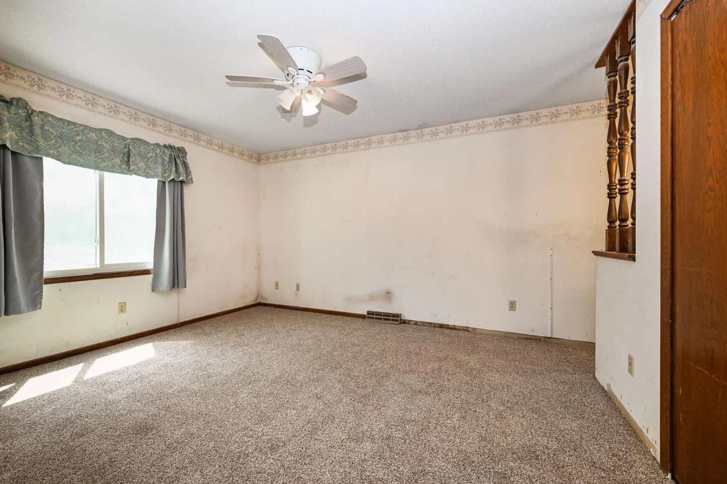 6215 Cavell Avenue, Brooklyn Park, MN 55428