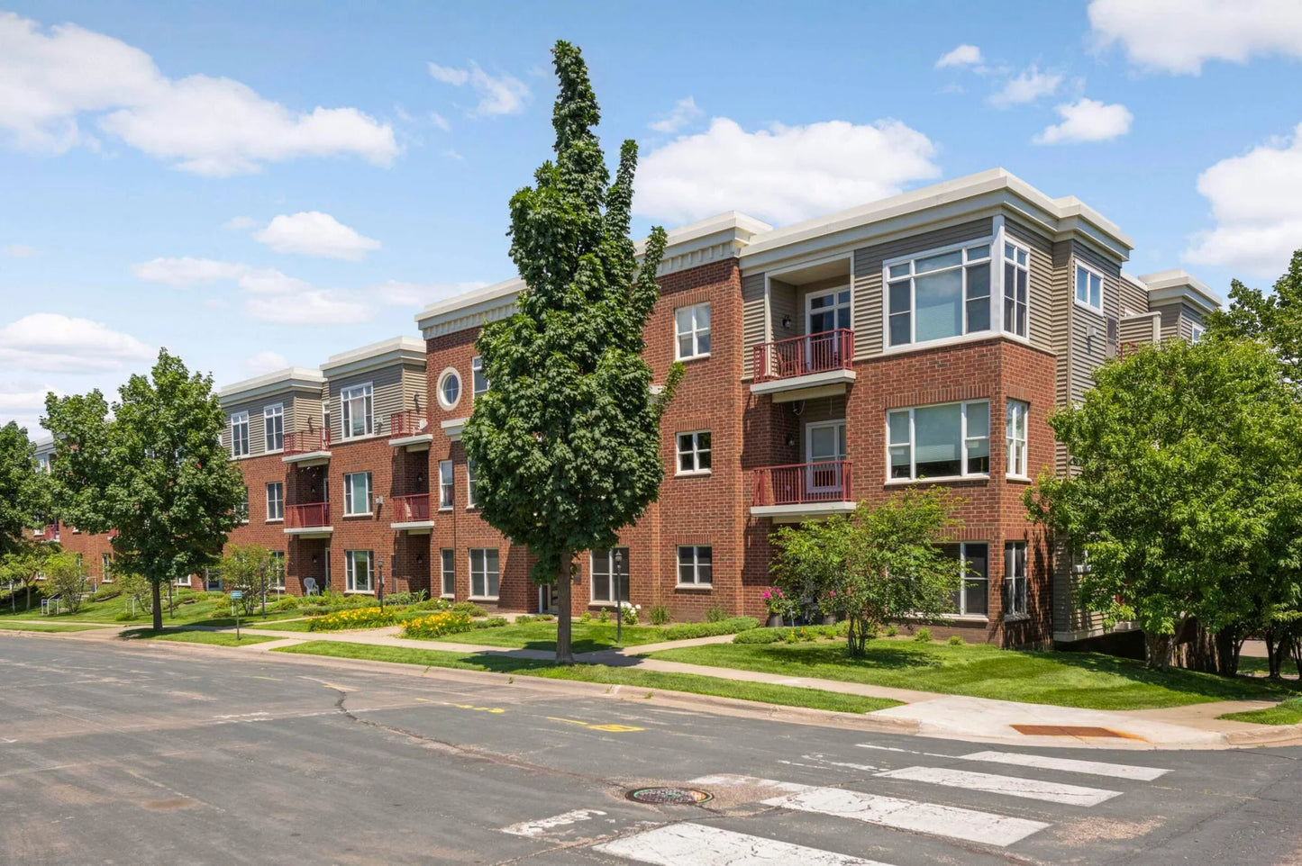 100 4th Avenue, South Saint Paul, MN 55075