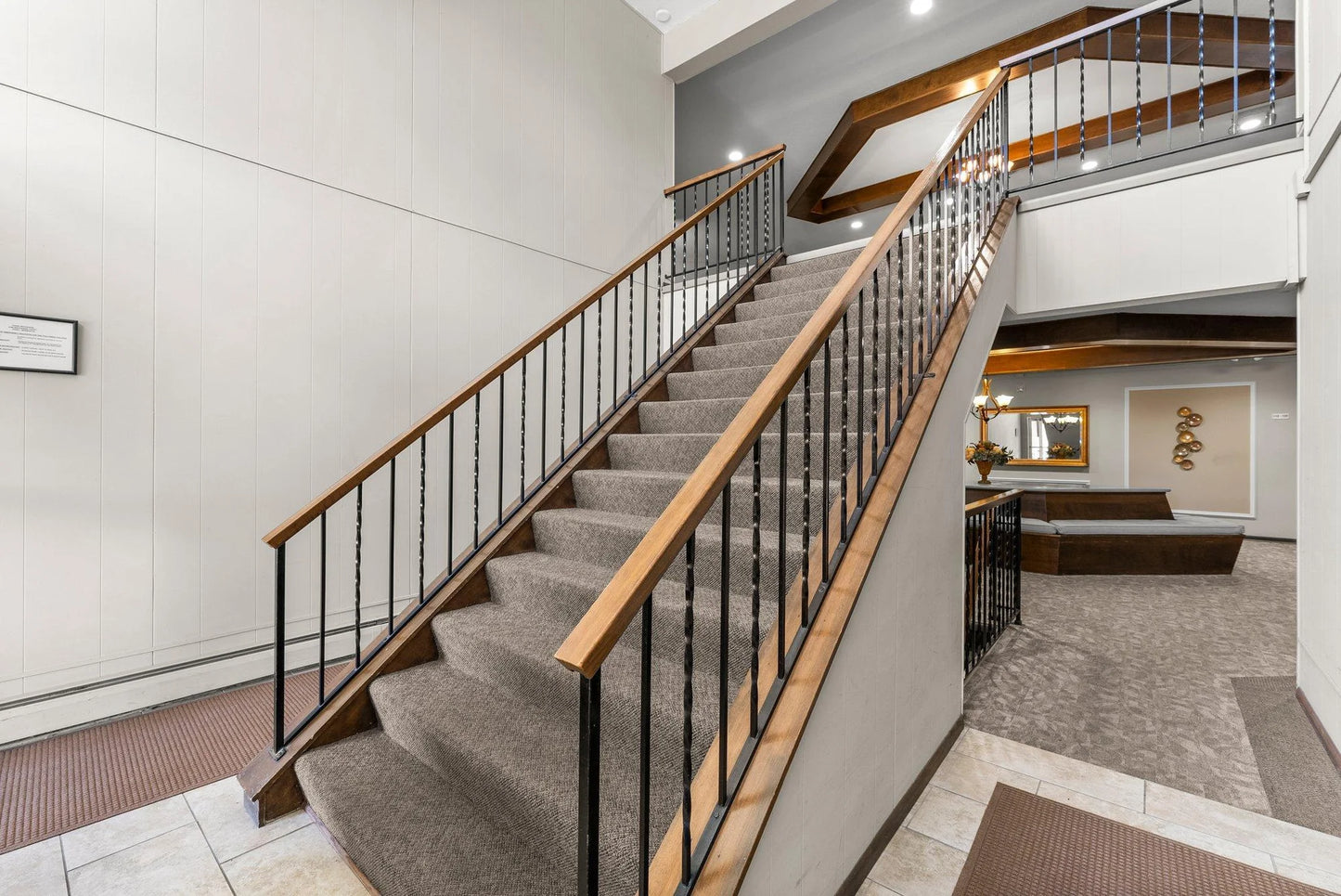 4380 Brookside Court, Edina, MN 55436