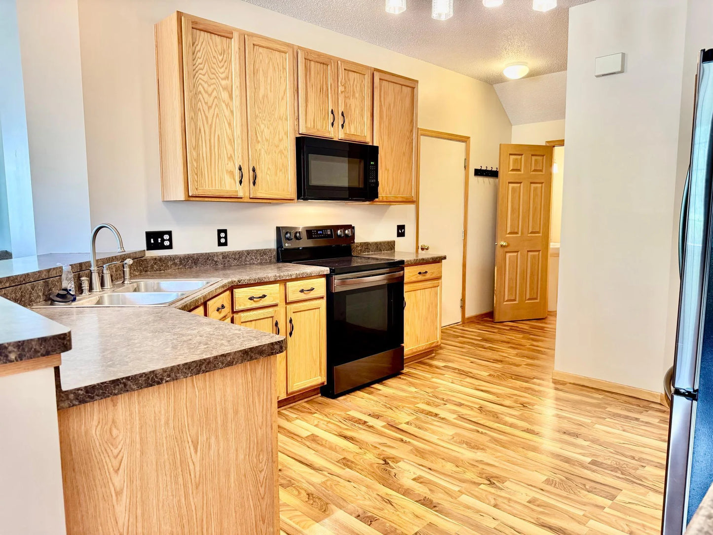 15656 Emerald Drive, Hugo, MN 55038