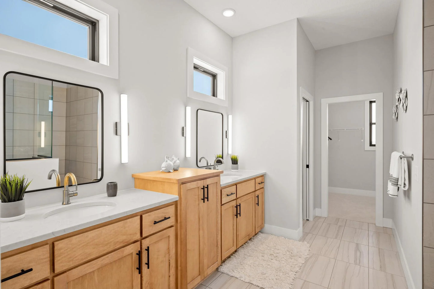 4927 Parkside Circle, Eagan, MN 55123