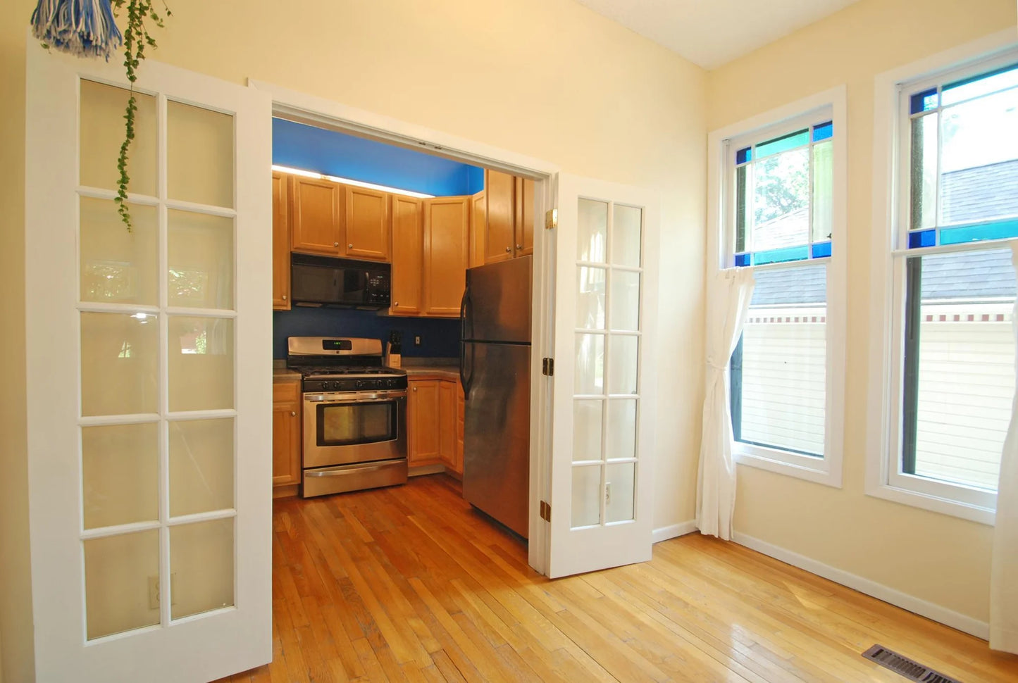 214 Mackubin Street, Saint Paul, MN 55102