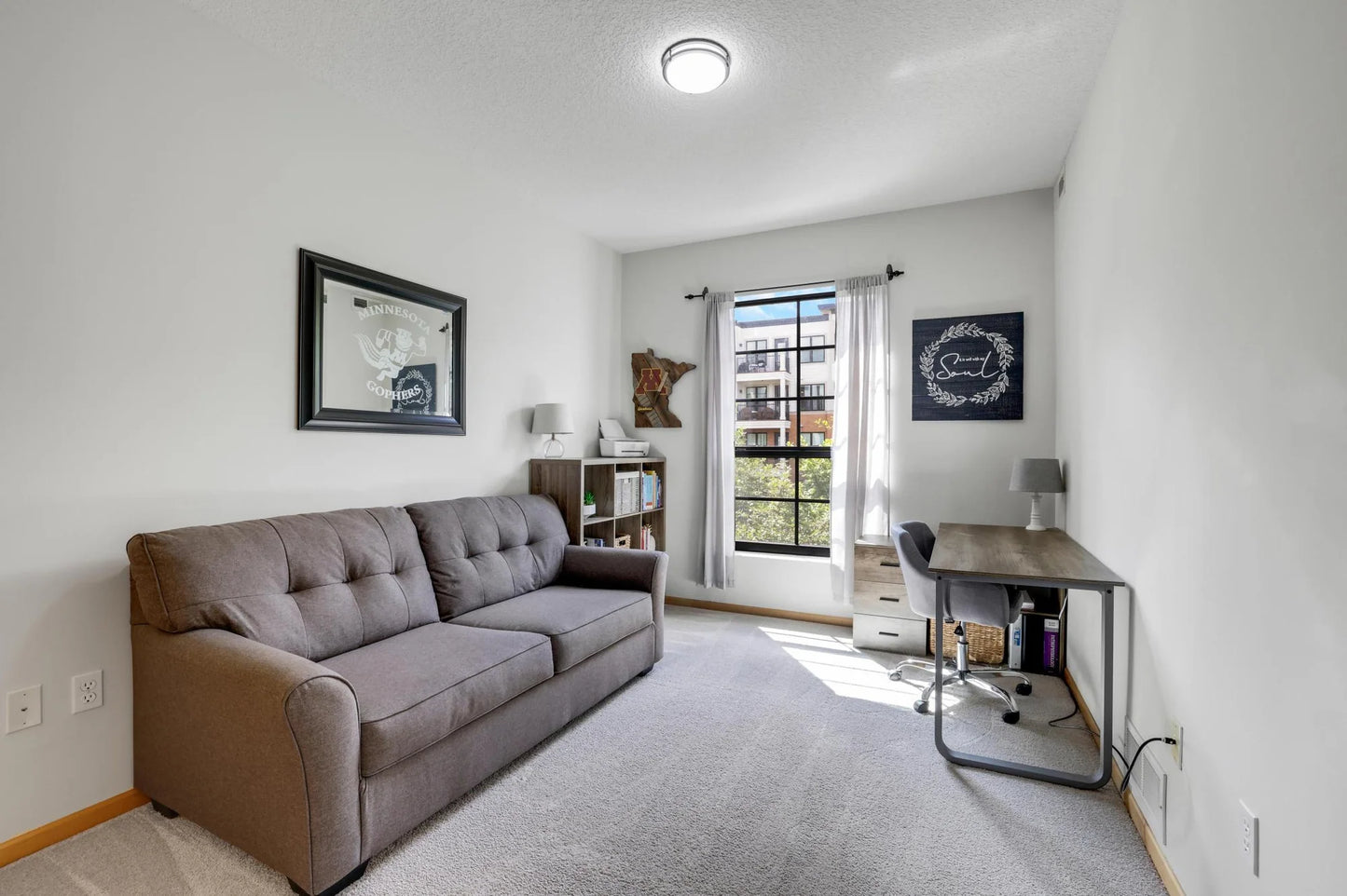 2565 Franklin Avenue, Saint Paul, MN 55114