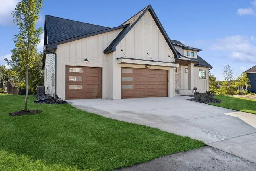 14237 Mckenna Road, Prior Lake, MN 55372