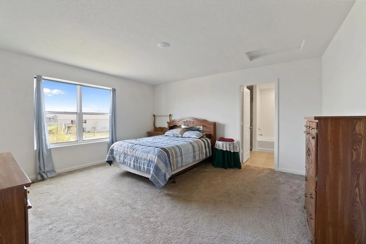 1112 Natalie Avenue, Montrose, MN 55363