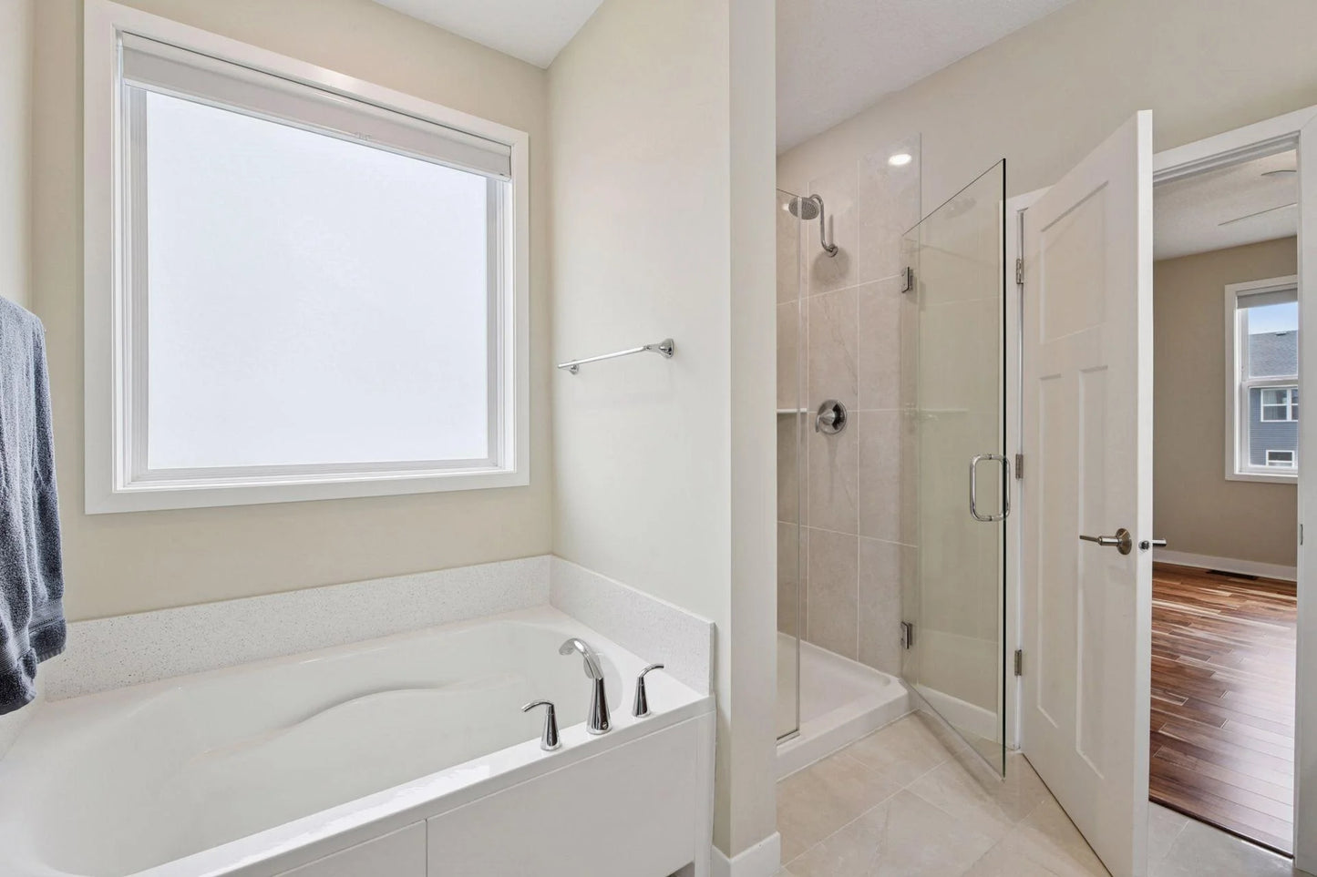 5743 Meridian Way, Prior Lake, MN 55372
