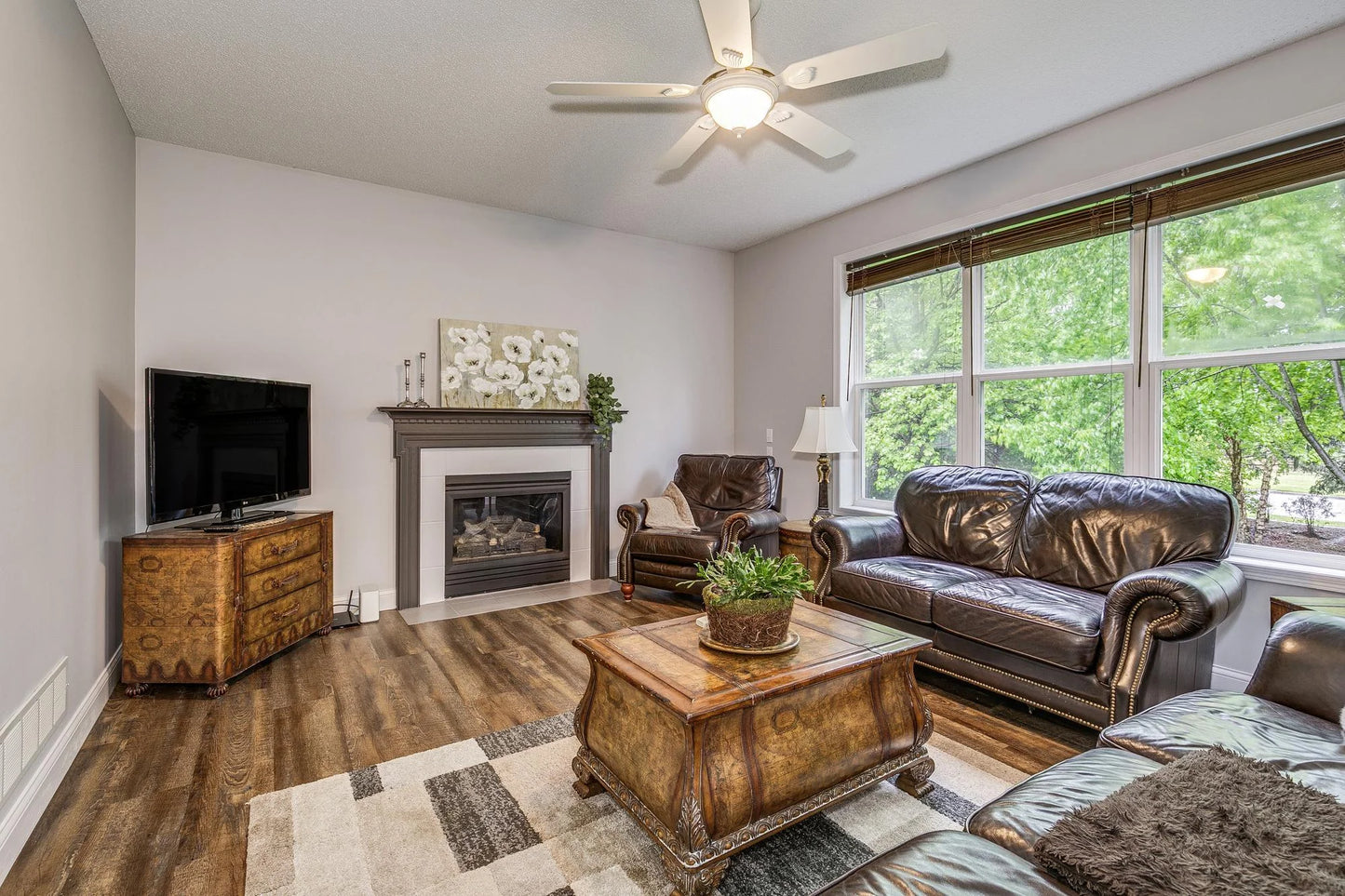 10447 Kilbirnie Road, Woodbury, MN 55129