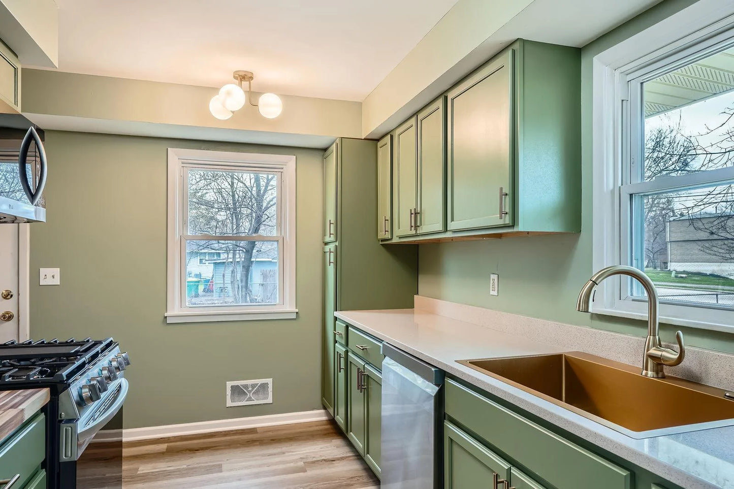 6300 Quebec Avenue, Brooklyn Park, MN 55428