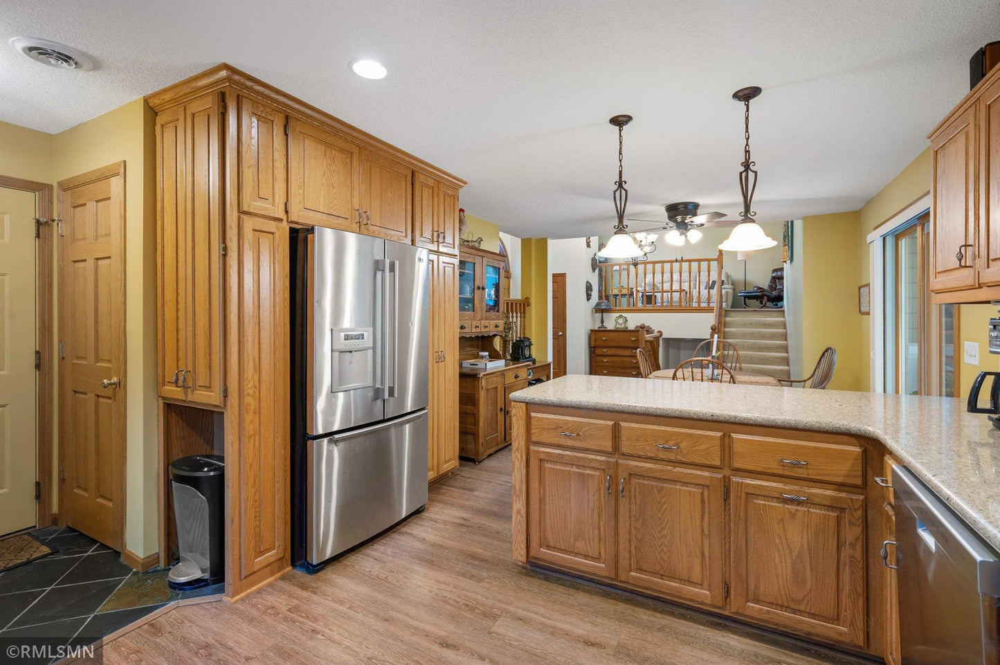 138 Dahlia Street, Mahtomedi, MN 55115
