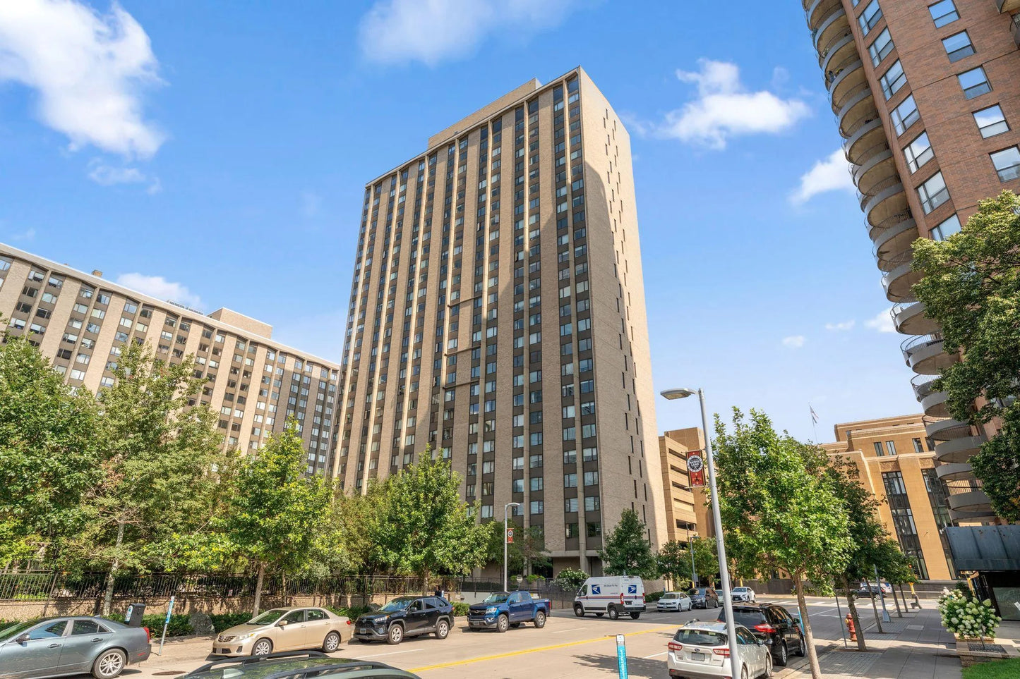 19 1st Street, Minneapolis, MN 55401