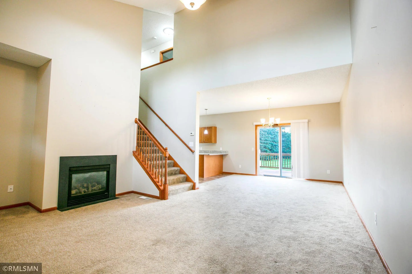 21314 Hytrail Circle, Lakeville, MN 55044