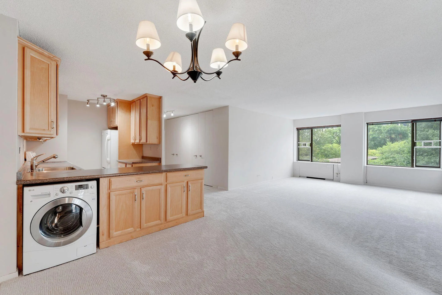 19 1st Street, Minneapolis, MN 55401