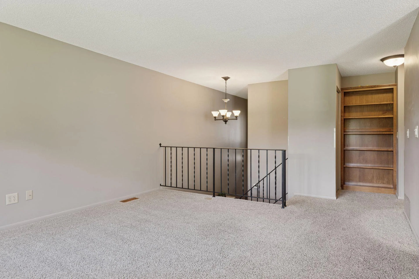 10436 Yorktown Lane, Maple Grove, MN 55369