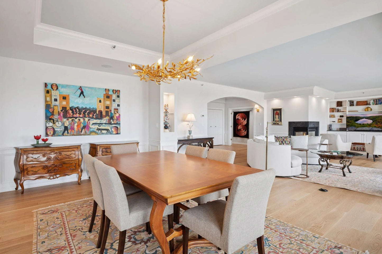 1201 Yale Place, Minneapolis, MN 55403