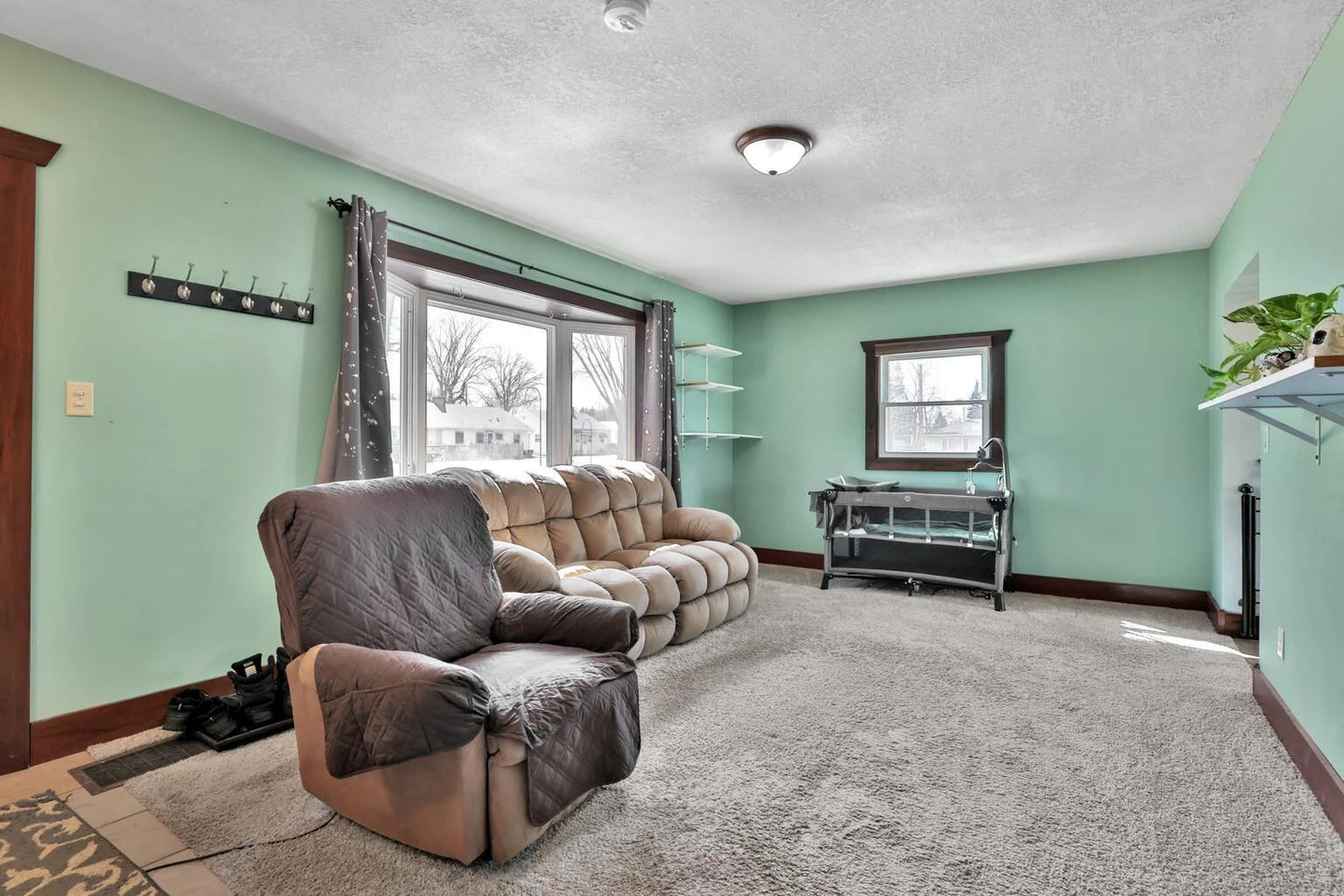 1955 Polaris Place, North Saint Paul, MN 55109