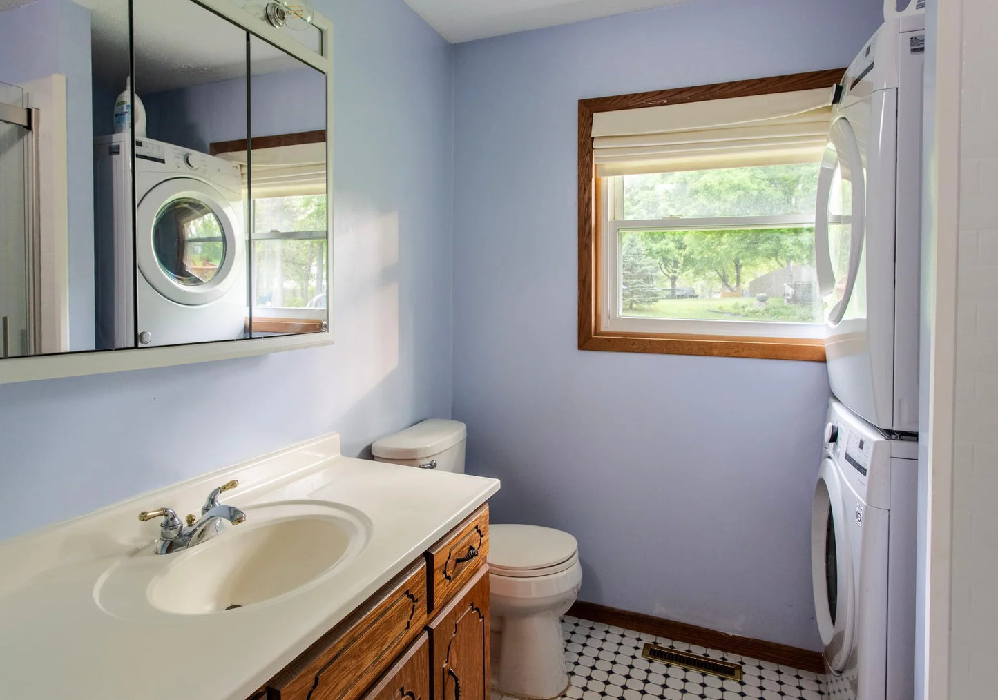 8659 215th Street, Forest Lake, MN 55025